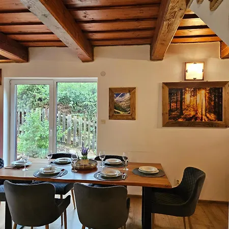 Chalet Chata Pod Chopkom Tale
