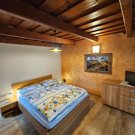 Domek alpejski Pod Chopkom Tále